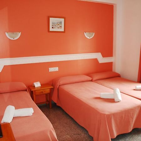 Hostal Mary Tere Salobreña Esterno foto