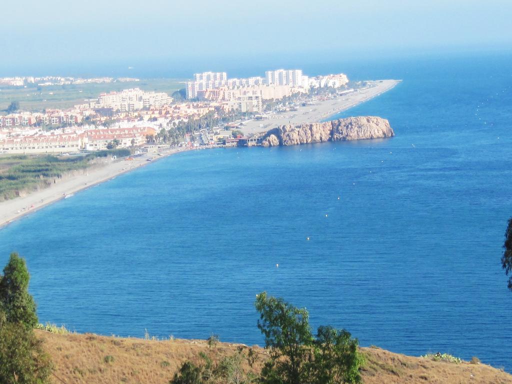 Hostal Mary Tere Salobreña Esterno foto