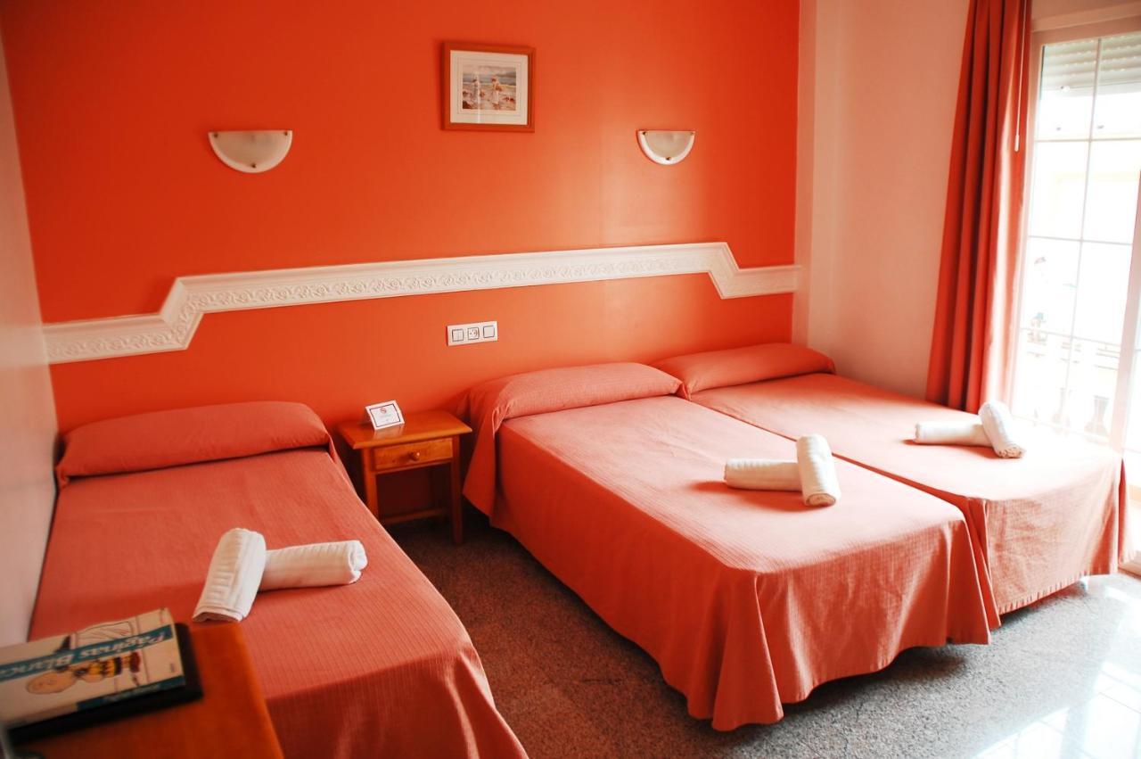 Hostal Mary Tere Salobreña Esterno foto